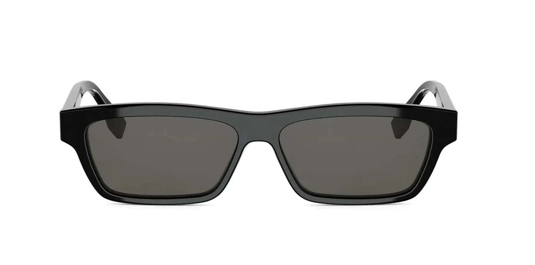 Lentes de sol Fendi FE40199I negro con mica gris, vista frontal